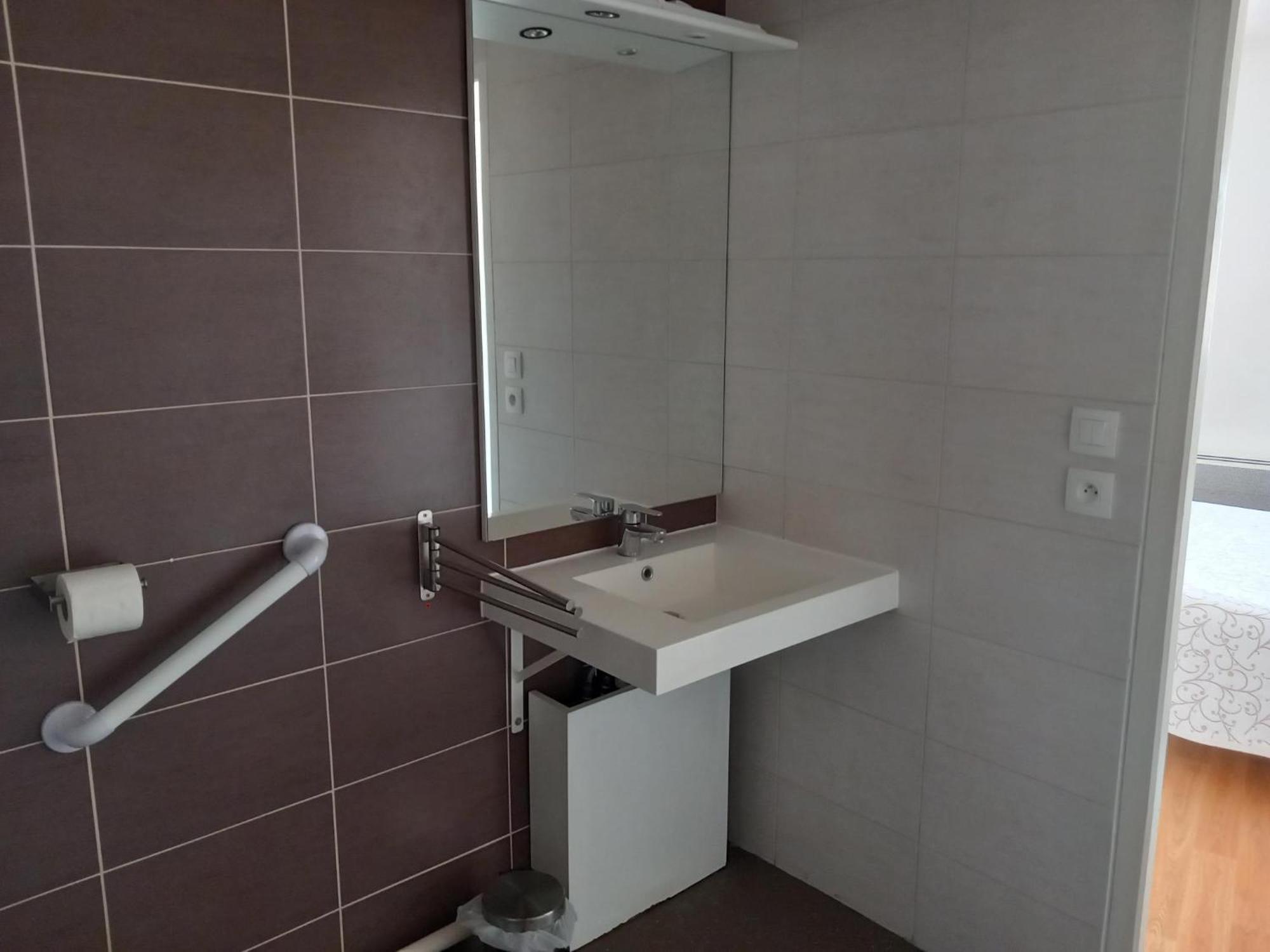 Residence Services Seniors Espace Et Vie لو مان المظهر الخارجي الصورة